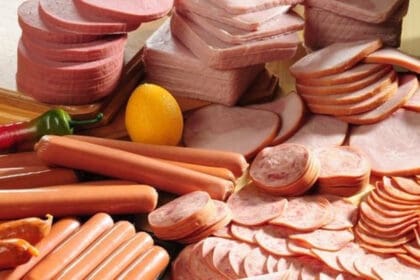 Detectan peligrosa bacteria en alimentos