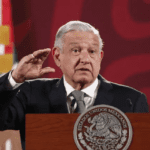 López Obrador dice que es probable no hallar a jóvenes de Ayotzinapa y que le "dolería"