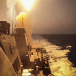 Los hutíes atacan un barco estadounidense que llevaba grano a Yemen
