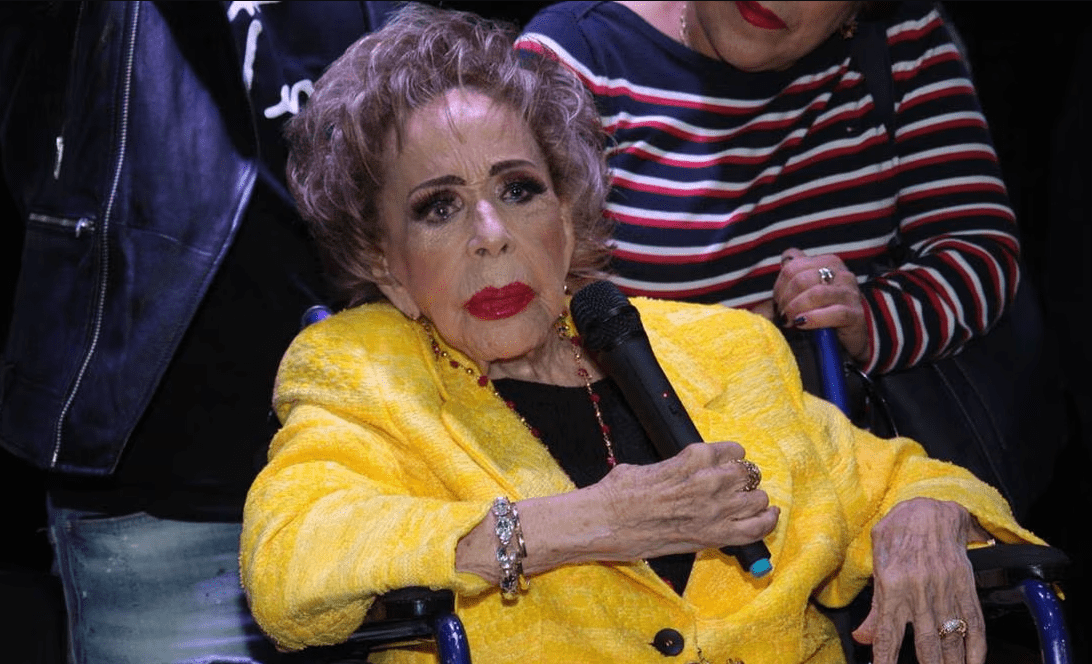 Silvia Pinal "está muy bien"; niegan que se haya caído en su casa