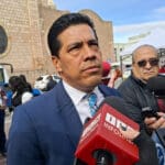 Para evitar la infiltración de criminales, van contra vehículos sospechosos