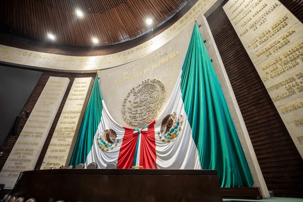 La Constitución de México acumula 256 reformas al cumplir 107 años, señala estudio