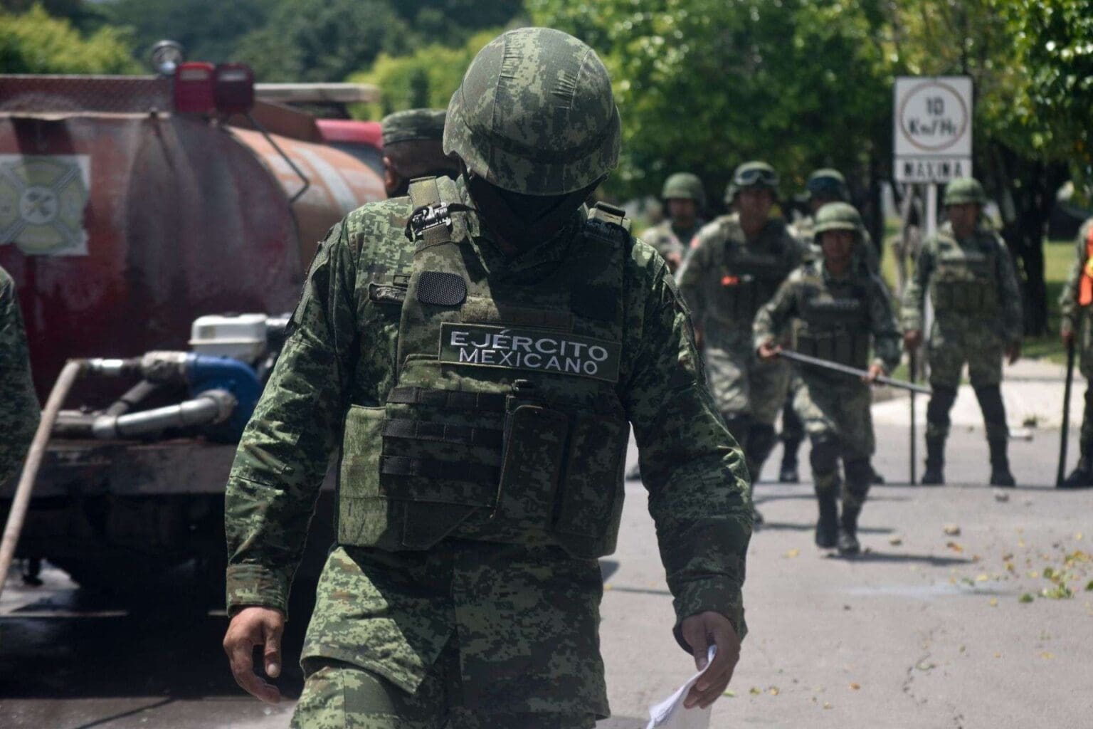 Dictan de nuevo prisión preventiva a 8 militares por caso Ayotzinapa