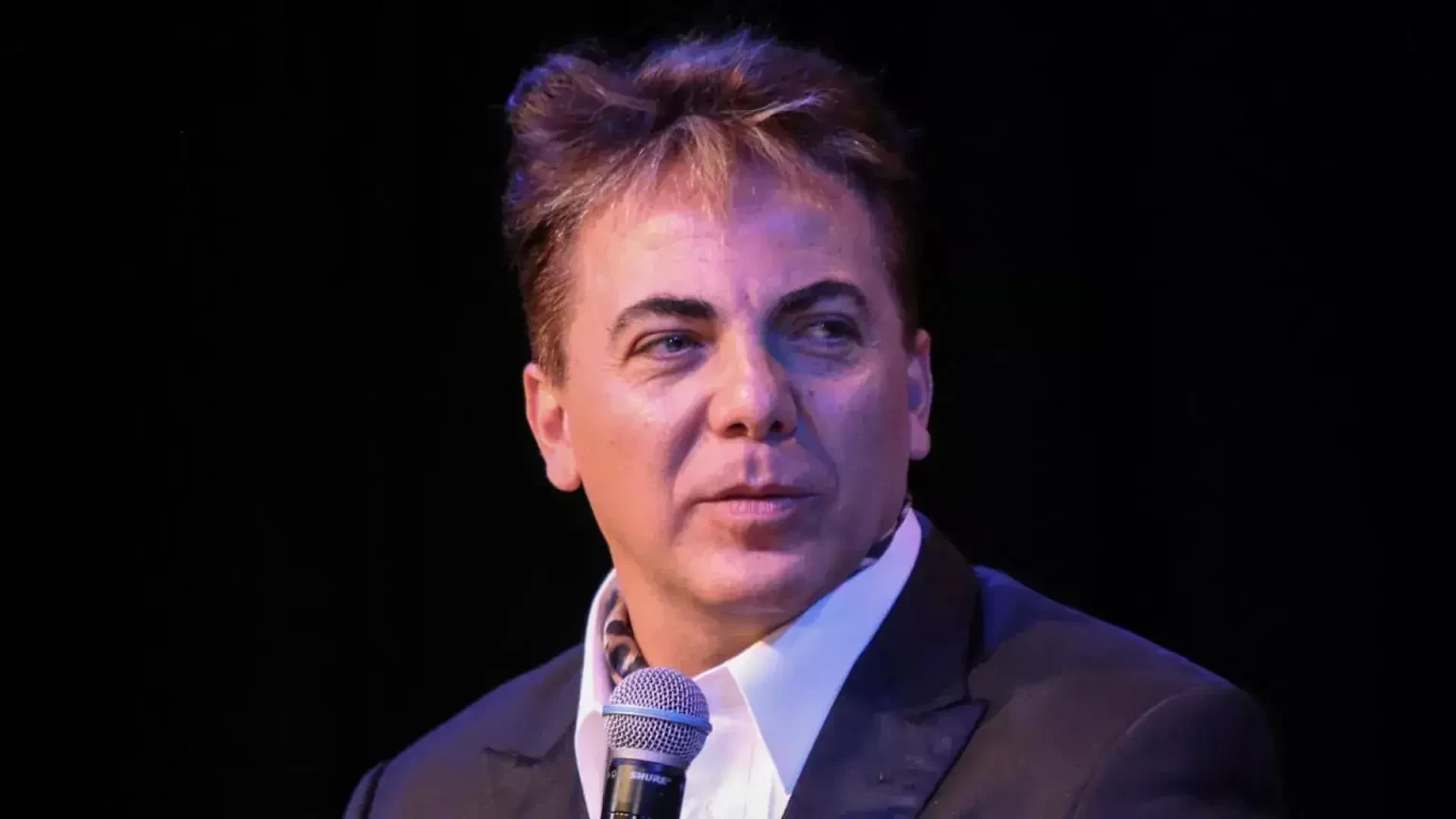 Acusan a Cristian Castro de celoso