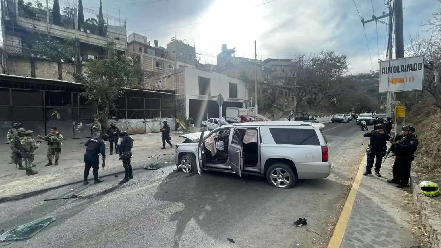Atacan a balazos al alcalde de Taxco, Guerrero; resulta ileso