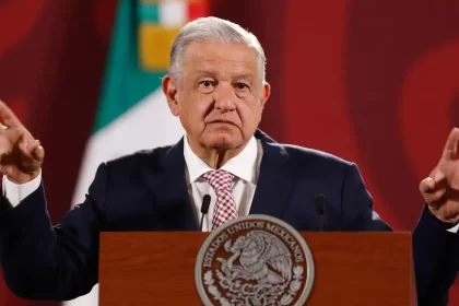 "Sin novedad", dice AMLO sobre Marcha por la Democracia