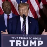 Trump critica que no se presenten cargos contra Biden por guardar documentos clasificados