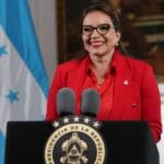 La presidenta de Honduras felicita a Nayib Bukele "por su gran triunfo electoral"