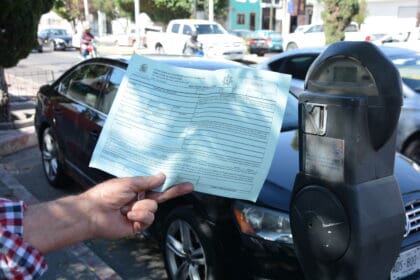 Quieren regresar los parquímetros