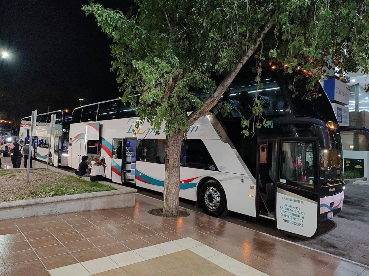 Viajar en autobús por carretera es más seguro y económico, afirman