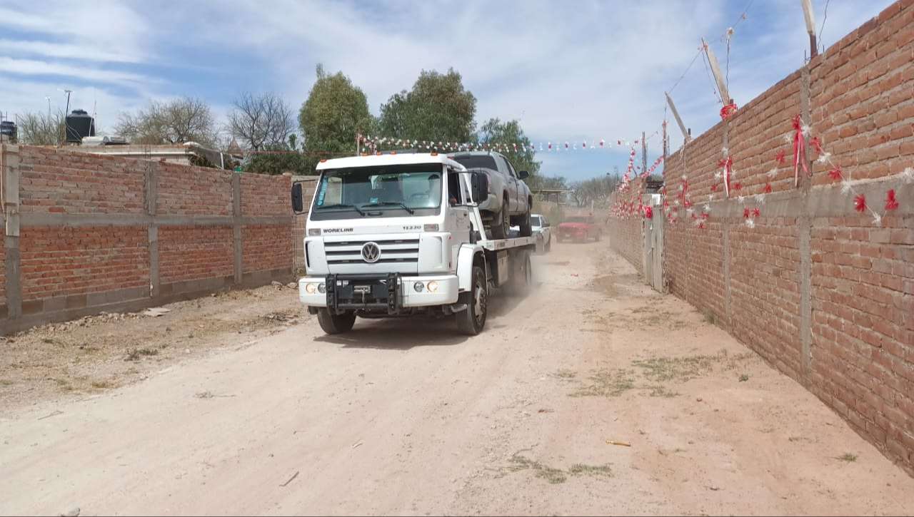 Persecución y balacera entre policías y delincuentes en Rincón de Romos