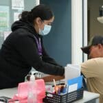 Extienden servicio médicos a comunidades alejadas