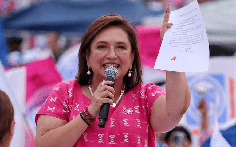 Xóchitl Gálvez se compromete con madres buscadoras