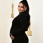 Vanessa Hudgens presume embarazo en gala de Premios Oscar
