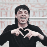 Peso Pluma niega que haya sido internado en centro de rehabilitación