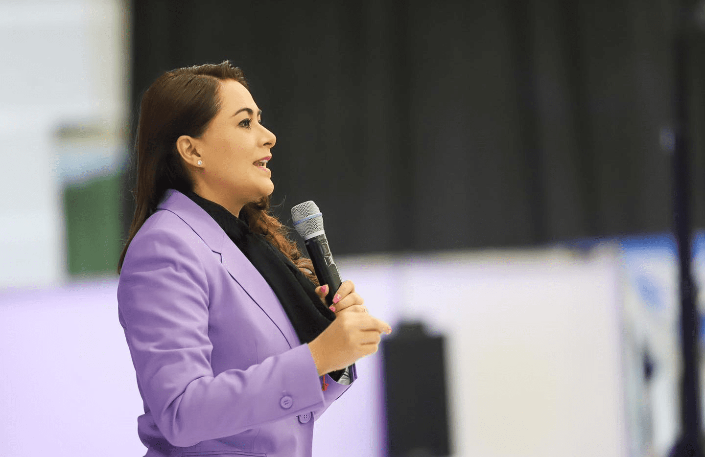 Tere Jiménez invita a alumnos de secundaria a la Expo Prepas 2024