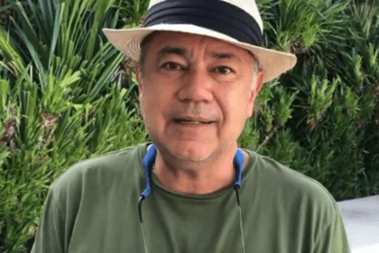 Emilio Azcárraga da el último adiós al productor Nicandro Díaz