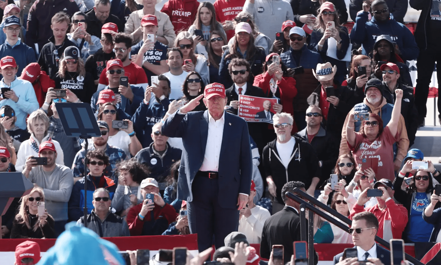 Trump gana las primarias republicanas en Florida, según las proyecciones de medios