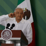 Sin intermediarios, AMLO insiste ante reunión con padres de los 43