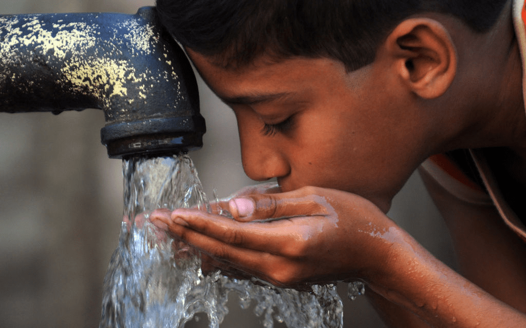 Llama CNDH a garantizar el derecho de acceso al agua
