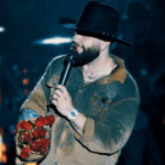 Piden cancelar a Carin León por promover el consumo de sustancias