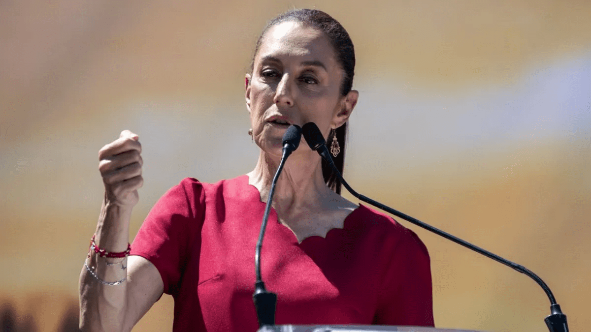 Sheinbaum pide imparcialidad al INE, ante quejas de la Hora Nacional