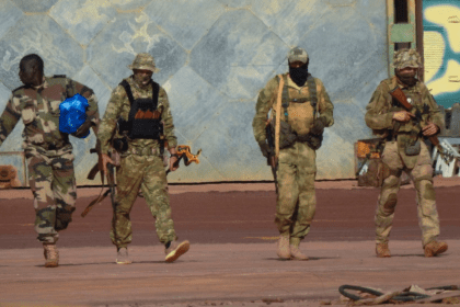 Denuncian la muerte de decenas de civiles por bombardeos del Ejército de Mali