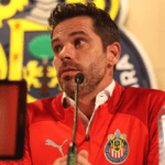 Fernando Gago, en la lista negra de los peores arranques de Chivas