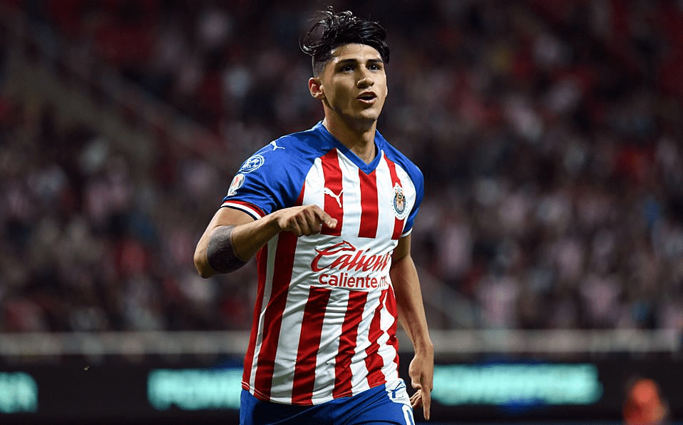 EU es mejor que México dentro y fuera de la cancha, dice Alan Pulido