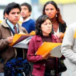 Tasa de desempleo alcanza nuevo mínimo en febrero, revela Inegi