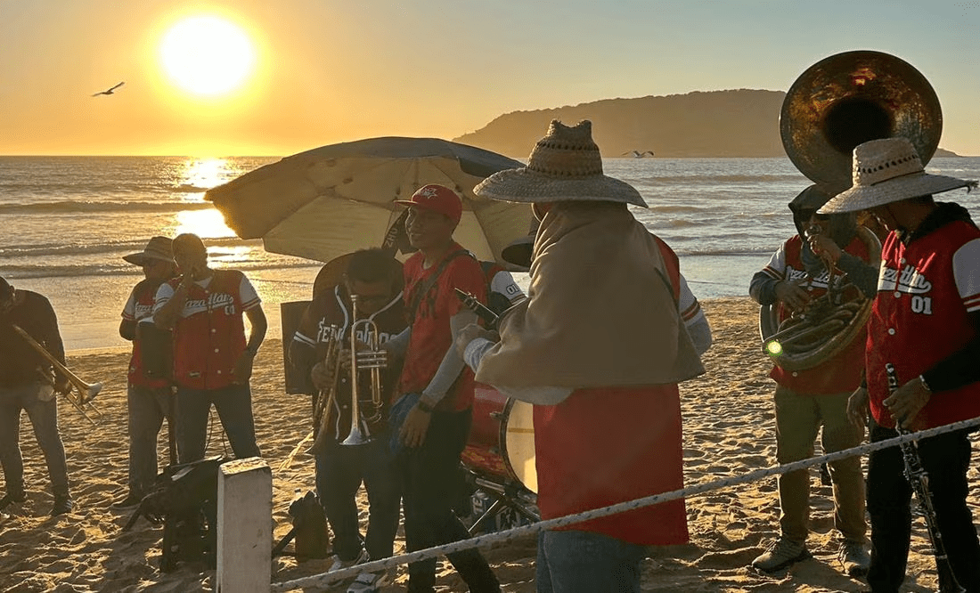 Bandas y grupos musicales pueden tocar en playas de Mazatlán