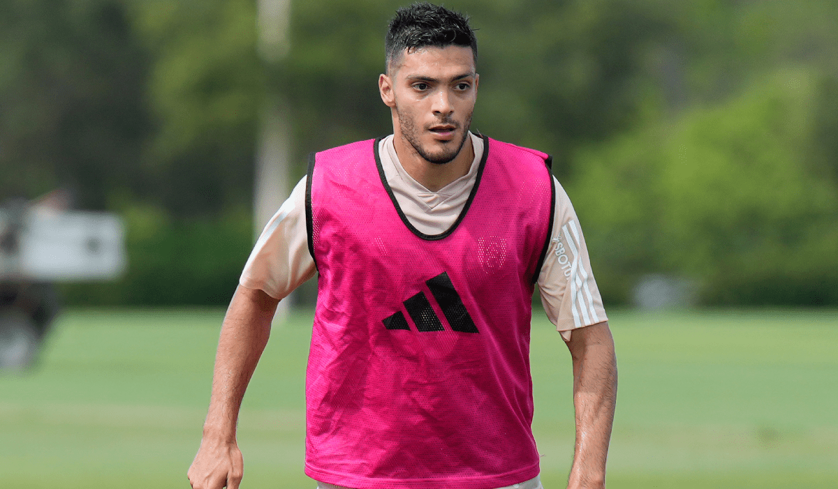 Raúl Jiménez asegura que fue correcta la decisión de llevarlo a Qatar