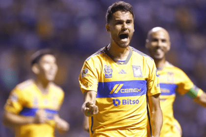 Tigres derrota a Puebla en espectacular partido en el Cuauhtémoc