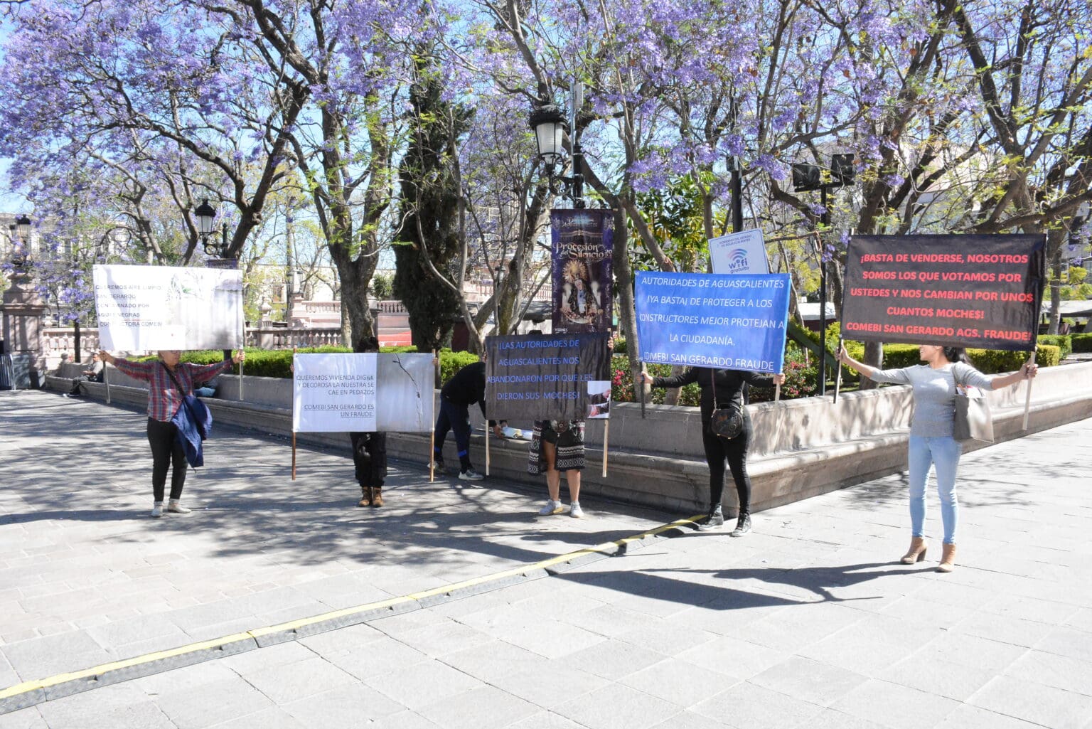 Protestan vecinos de San Gerardo
