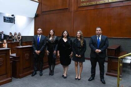 Toman protesta cinco diputados suplentes