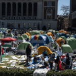 Universidad de Columbia comienza suspensiones de estudiantes del campamento propalestino