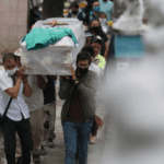 Expertos afirman que México pudo salvar 224.000 si hubiese gestionado mejor la pandemia