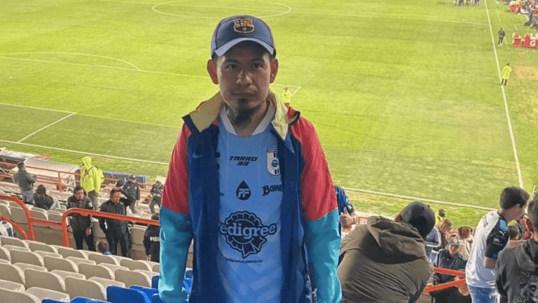 Barra de Atlas golpea a aficionado de Querétaro
