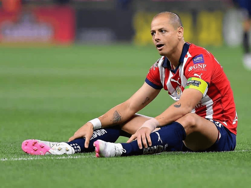 Javier "Chicharito" Hernández se vuelve a lesionar