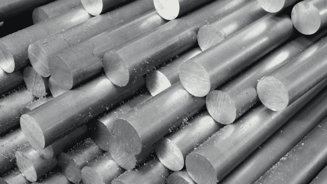 EE.UU. y el Reino Unido prohíben las importaciones de metales rusos