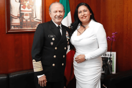 Desairan al secretario de Marina en Senado; posponen reconocimiento