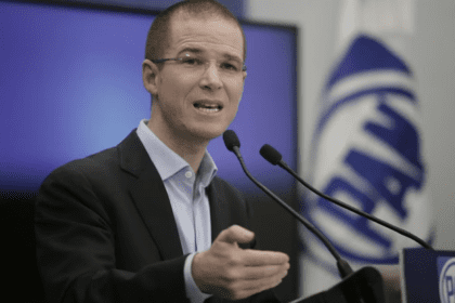 Ricardo Anaya mantiene candidatura al Senado