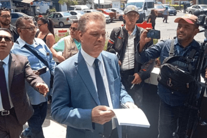 Denuncian a Rocío Nahle y a su esposo por presunta corrupción