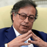 Gustavo Petro califica "débiles" las protestas masivas en su contra