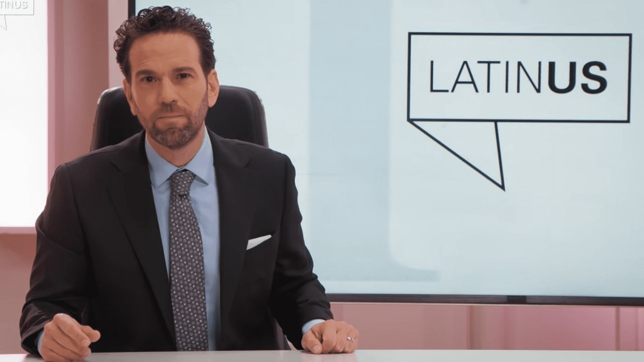 Latinus responde a AMLO