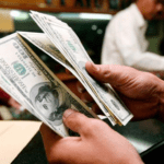 Precio del dólar en 17.31 pesos a al mayoreo