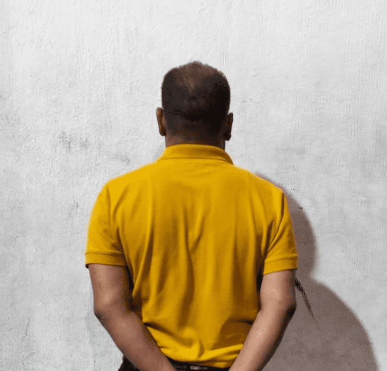 Detienen a empleado de tienda de autoservicio por intentar robar artículos