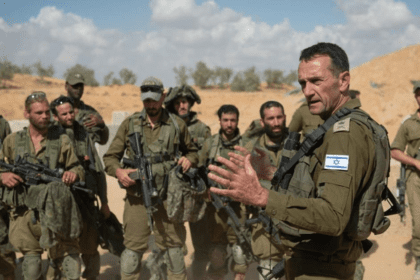 Hamás estudia una oferta de tregua del Gobierno israelí, bajo presión exterior e interior