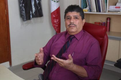 imponer su voluntad deniz