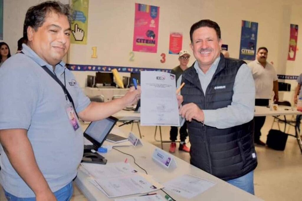 CONSTANCIAS Jose Manuel Gonzalez Mota presidente electo de Asientos